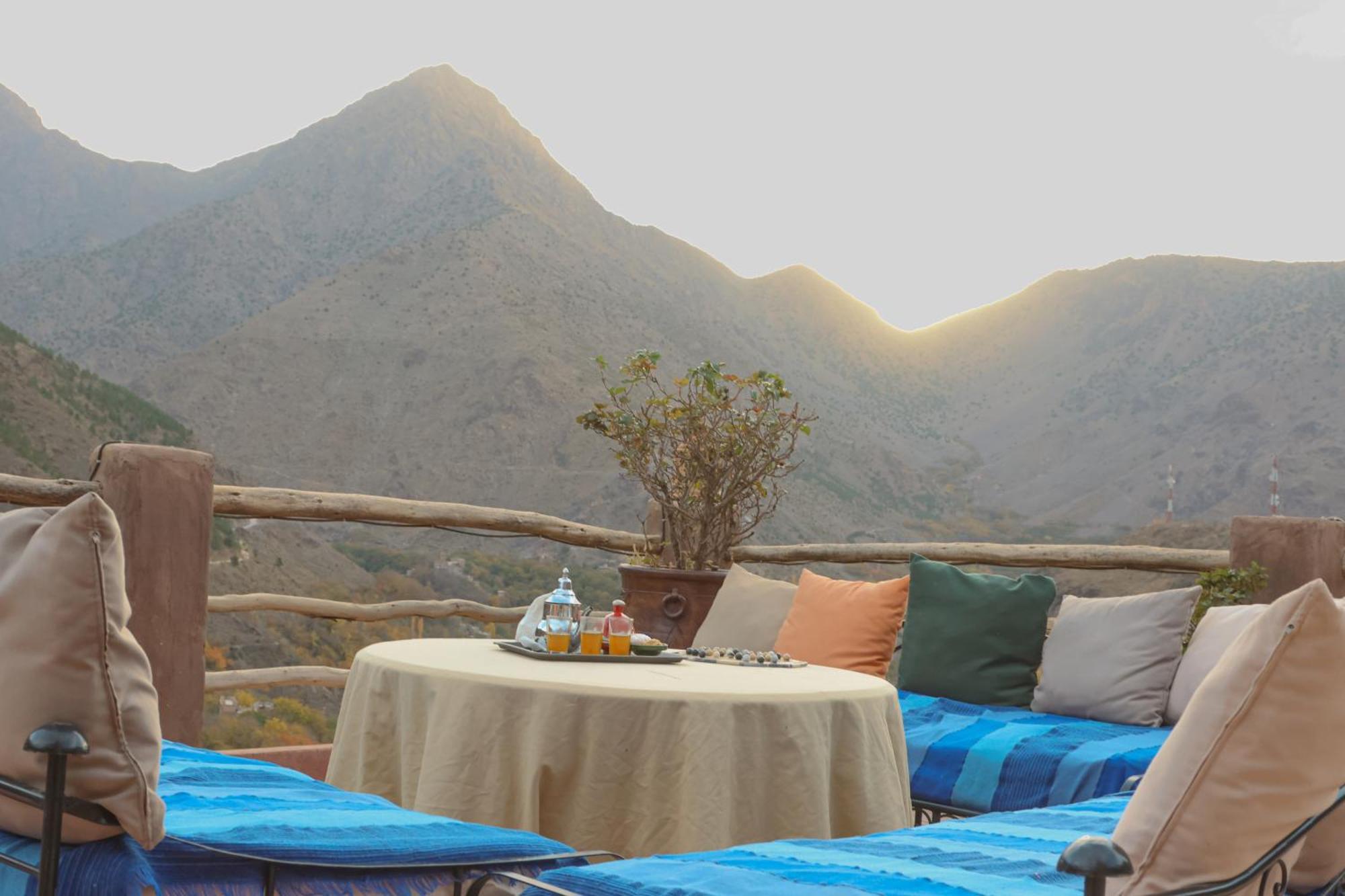 Aux Lumieres Du Toubkal Light Of Toubkal Hotel อิมลิล ภายนอก รูปภาพ